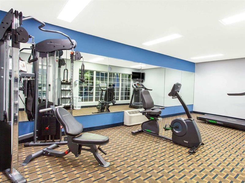 Baymont By Wyndham Jacksonville/Butler Blvd Εξωτερικό φωτογραφία