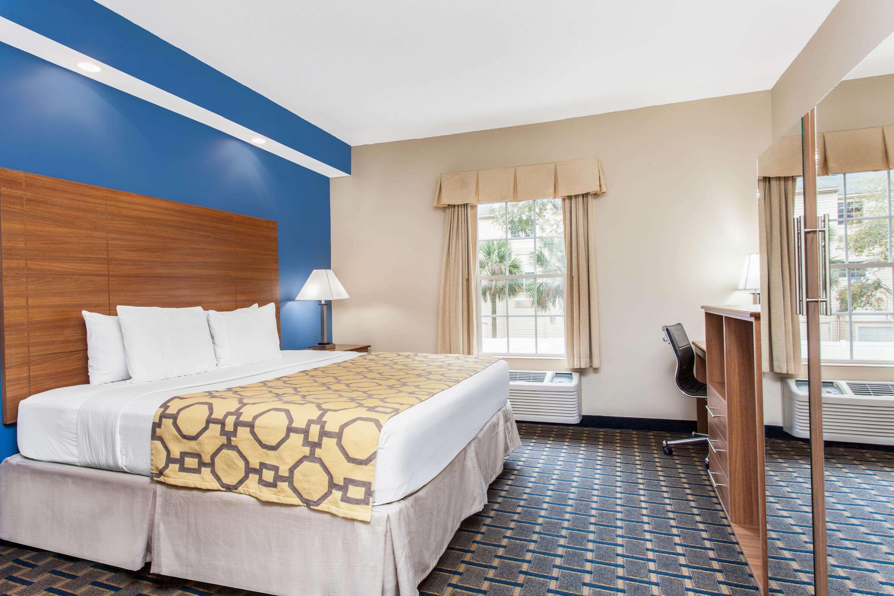 Baymont By Wyndham Jacksonville/Butler Blvd Εξωτερικό φωτογραφία