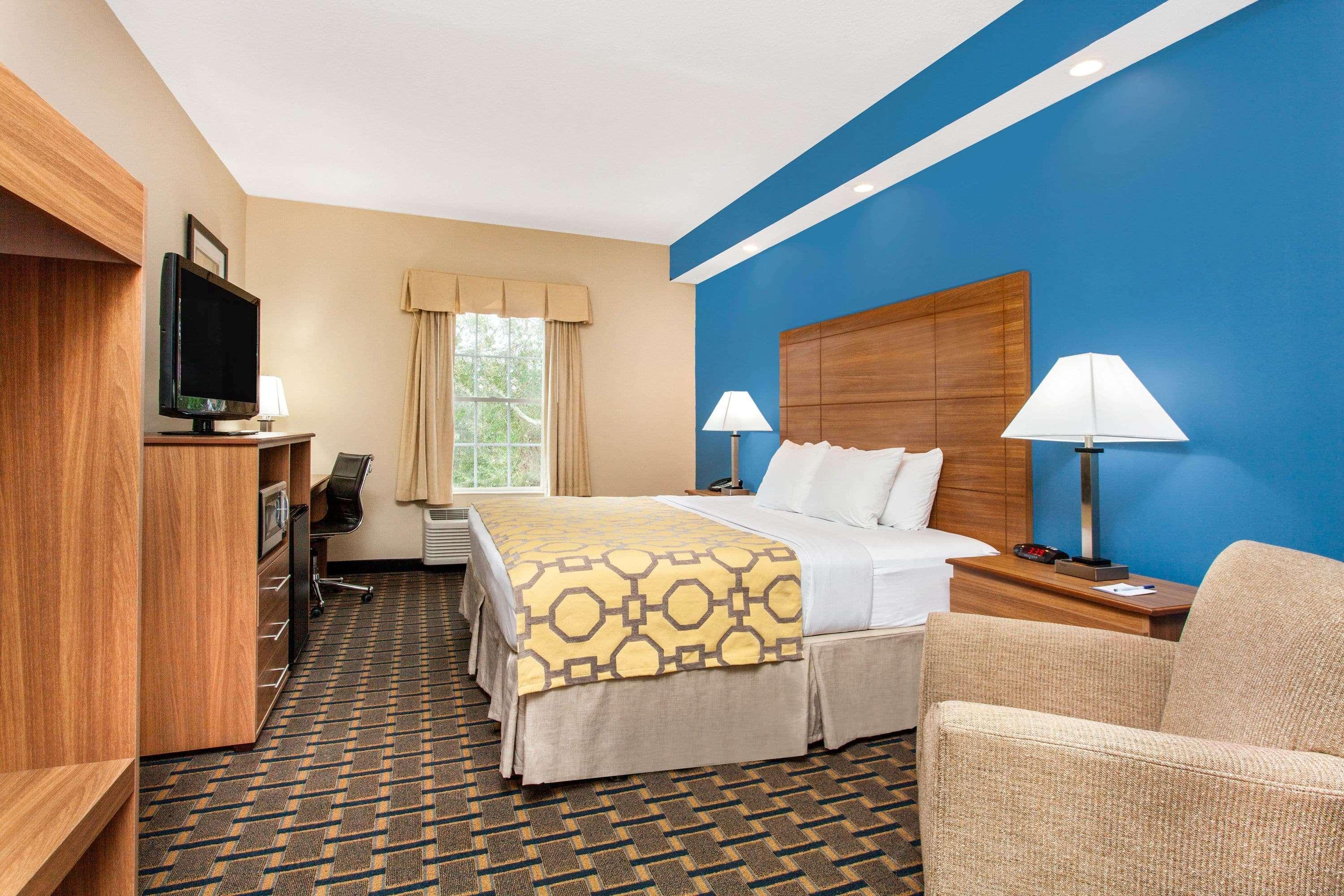 Baymont By Wyndham Jacksonville/Butler Blvd Εξωτερικό φωτογραφία