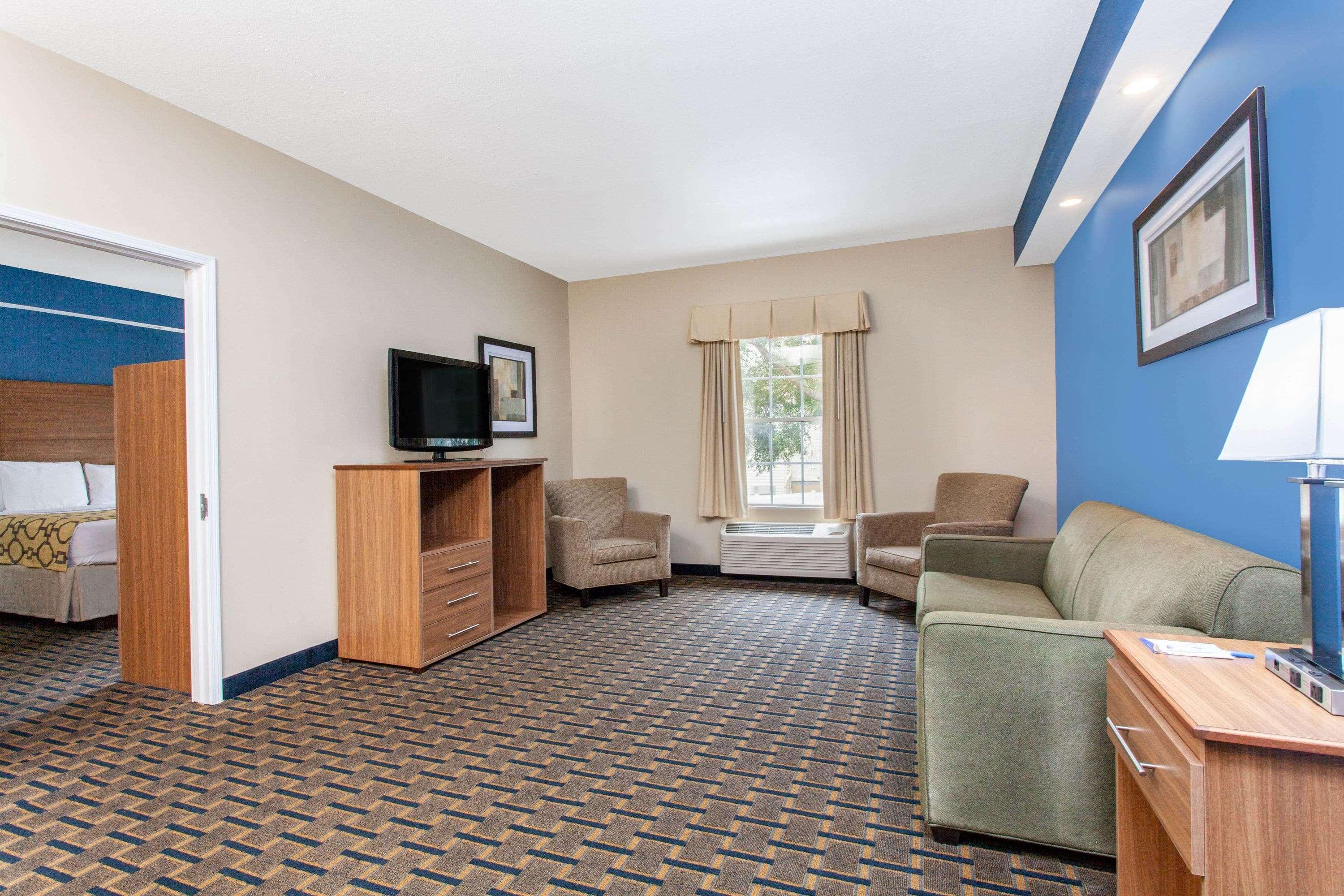 Baymont By Wyndham Jacksonville/Butler Blvd Εξωτερικό φωτογραφία